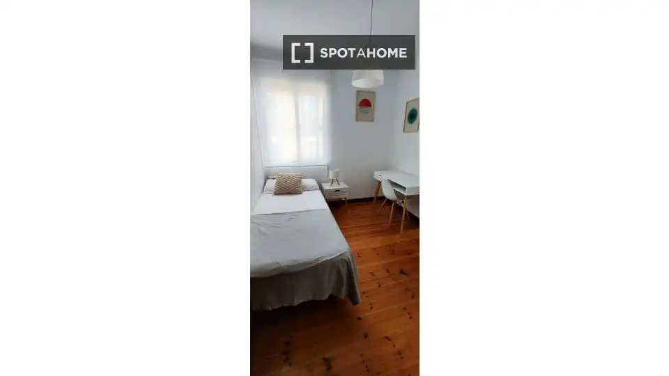 Room in Centro - Ayuntamiento