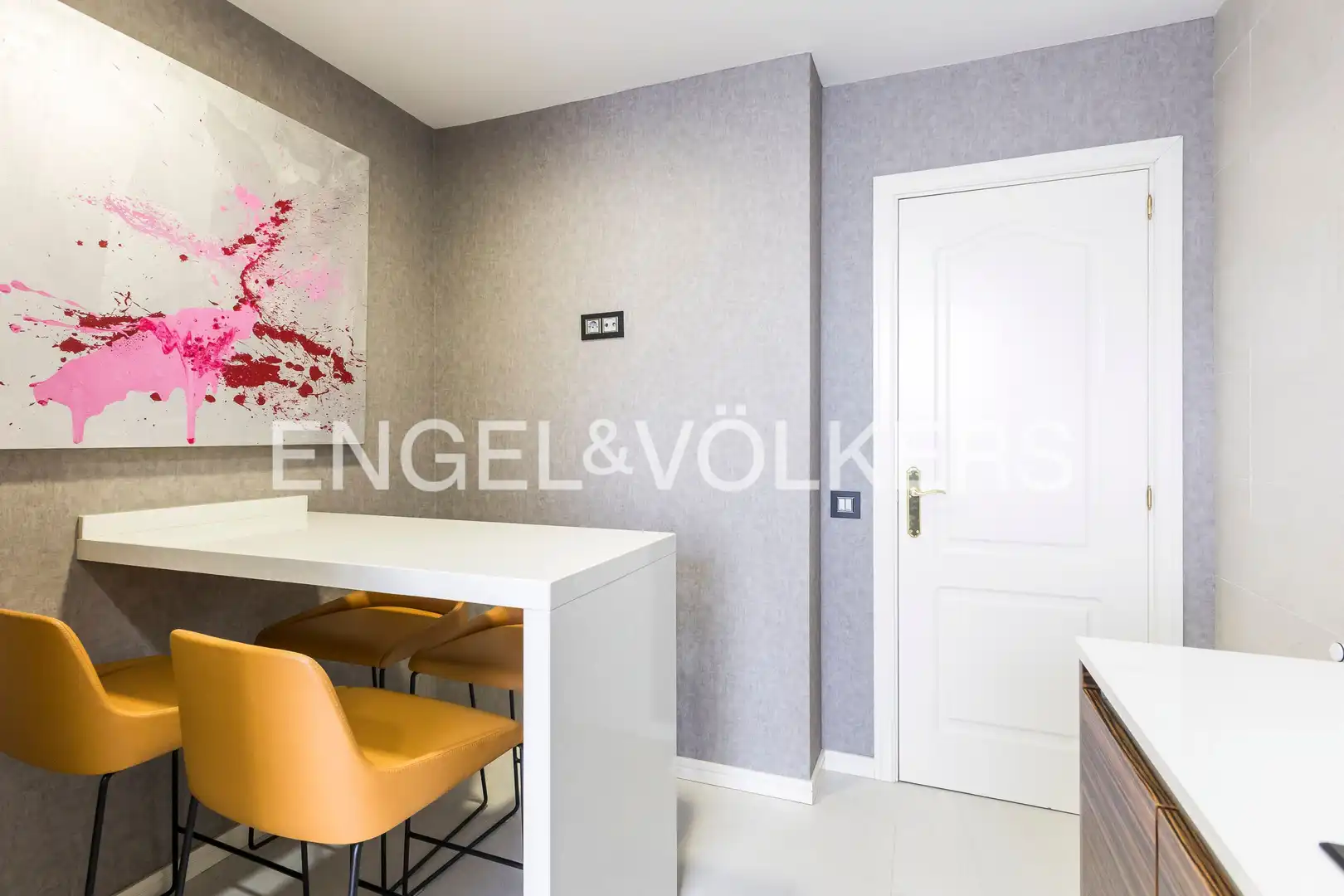Comedor de Piso en venta en Madrid con Calefacción, Parquet y Terraza