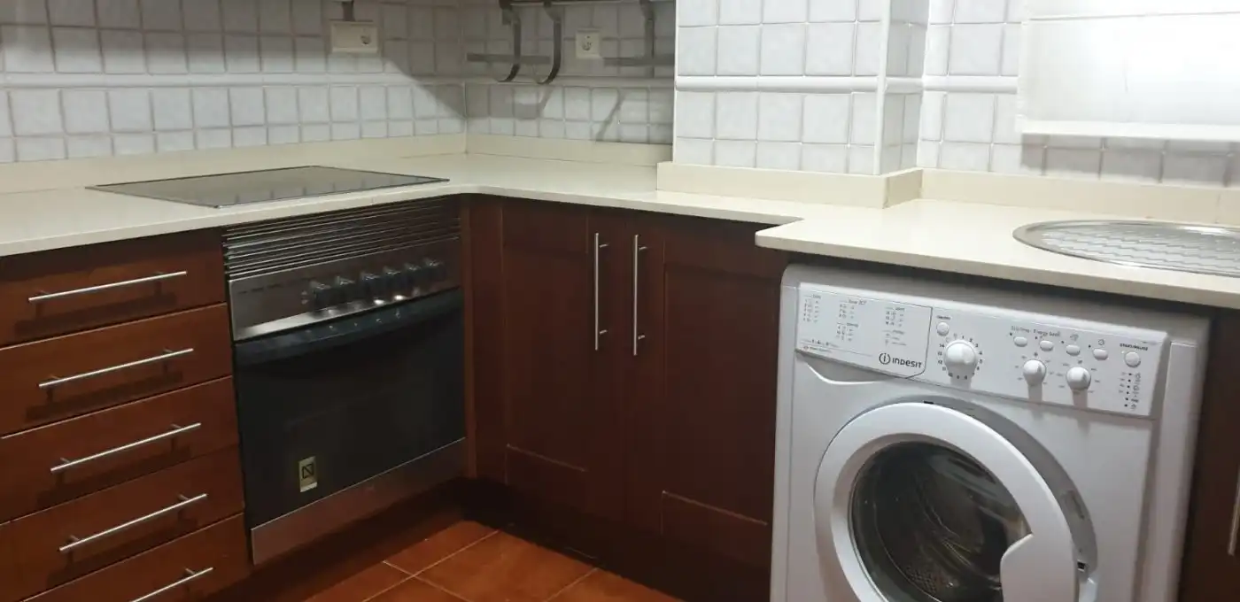 Küche von Wohnung zur Miete in Valencia mit Klimaanlage, Heizung und Parkett