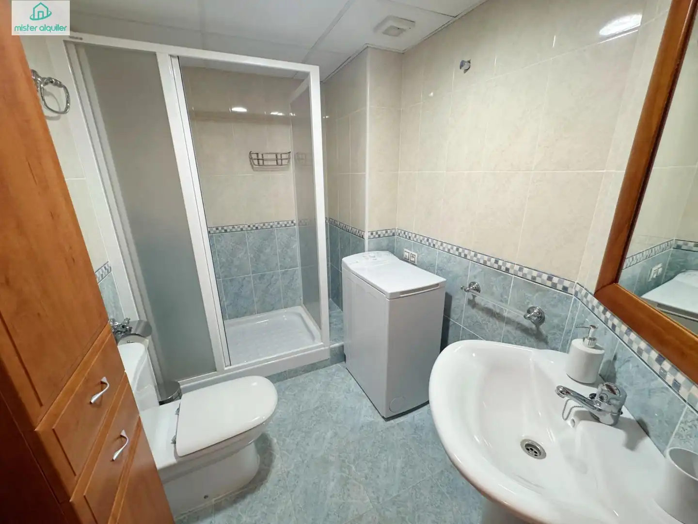 Bathroom of Apartments for rent in El Campello  with Air Conditioner, Heating and Private garden