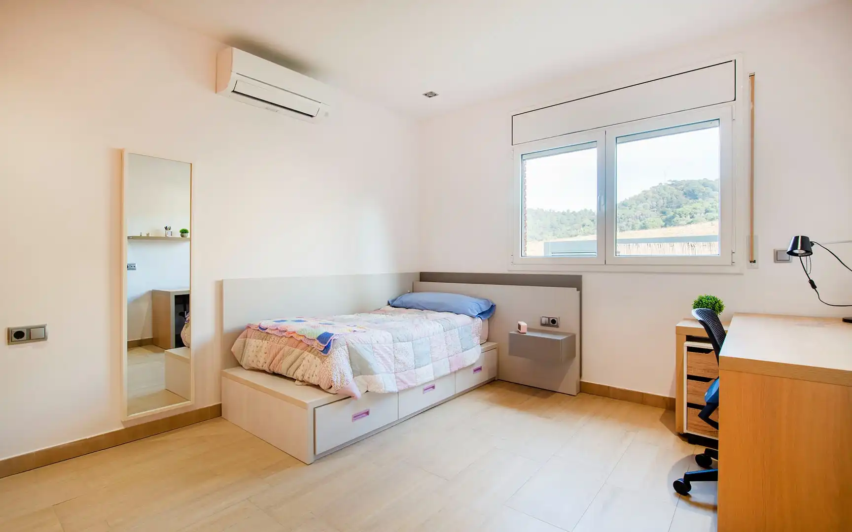 Bedroom of Houses for sale in Martorelles  with Air Conditioner, Heating and Private garden
