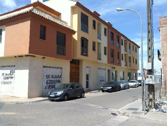 Exterior view of Box room for sale in Brenes