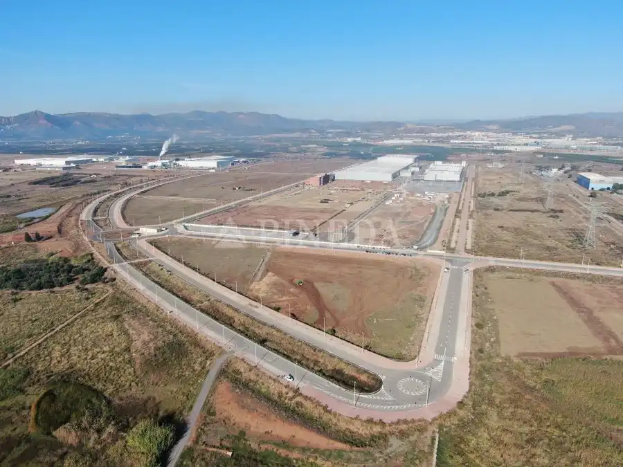 Vista exterior de Terreny industrial en venda en Sagunto / Sagunt