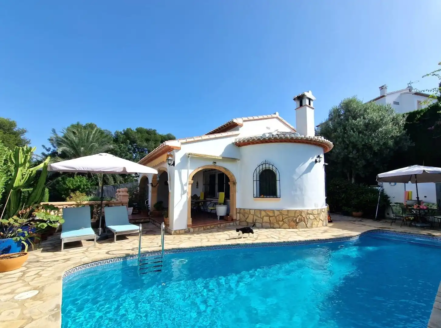 Vista exterior de Casa o xalet en venda en Jávea / Xàbia amb Aire condicionat, Calefacció i Traster