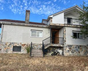 Exterior view of House or chalet for sale in Coles  with Terrace and Balcony