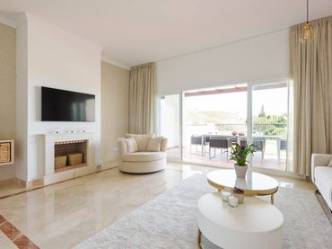 Apartament amb piscina de lloguer a El Paraíso