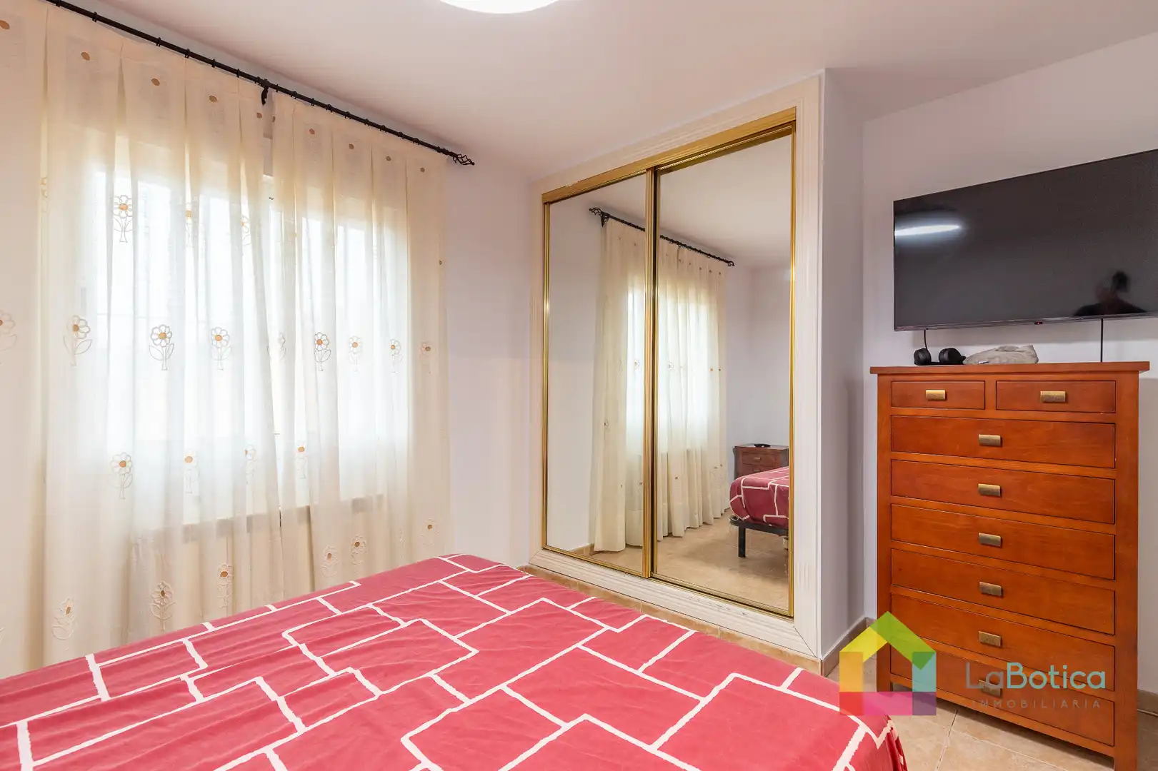 Schlafzimmer von Haus oder Chalet zum Verkauf in Burguillos de Toledo mit Klimaanlage, Heizung und Terrasse