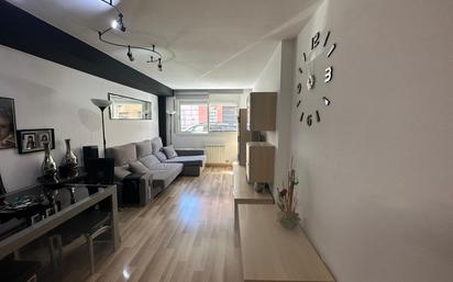 Living room of Planta baja for sale in Badalona  with Air Conditioner, Heating and Parquet flooring