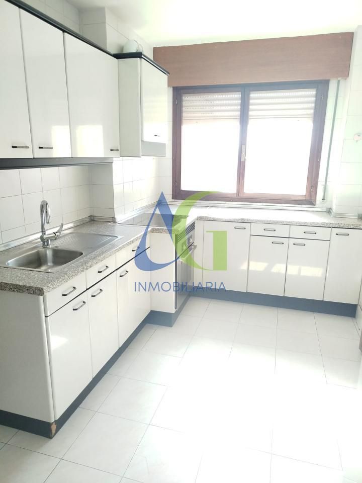 Cocina de Piso en venta en León Capital  con Calefacción, Parquet y Terraza