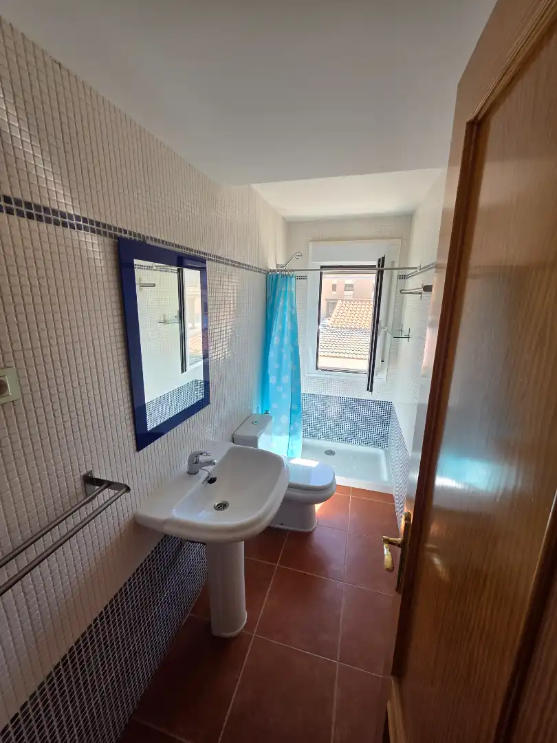 Bathroom of Duplexes for sale in Serranillos del Valle  with Air Conditioner and Heating