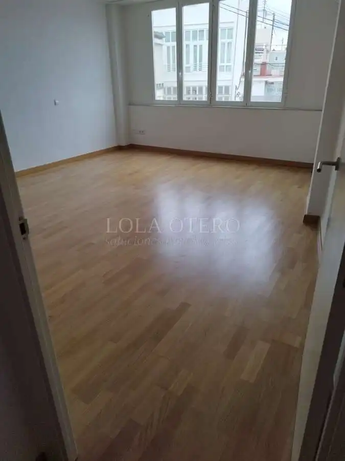 Oficina amb ascensor de lloguer a Ciutat Vella