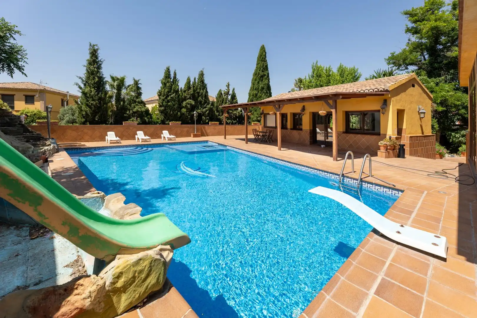 Piscina de Casa o chalet en venta en Villa de Otura con Aire acondicionado, Jardín privado y Terraza