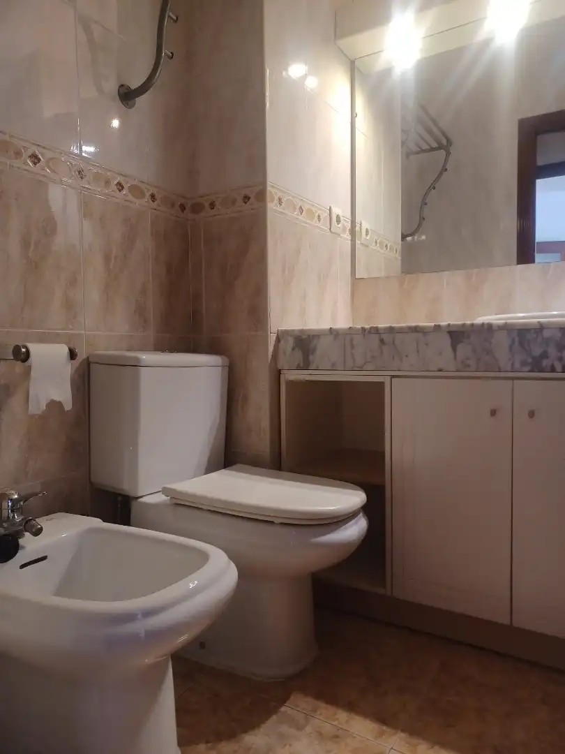Baño de Ático en venta en Sant Andreu de la Barca con Calefacción, Terraza y Trastero