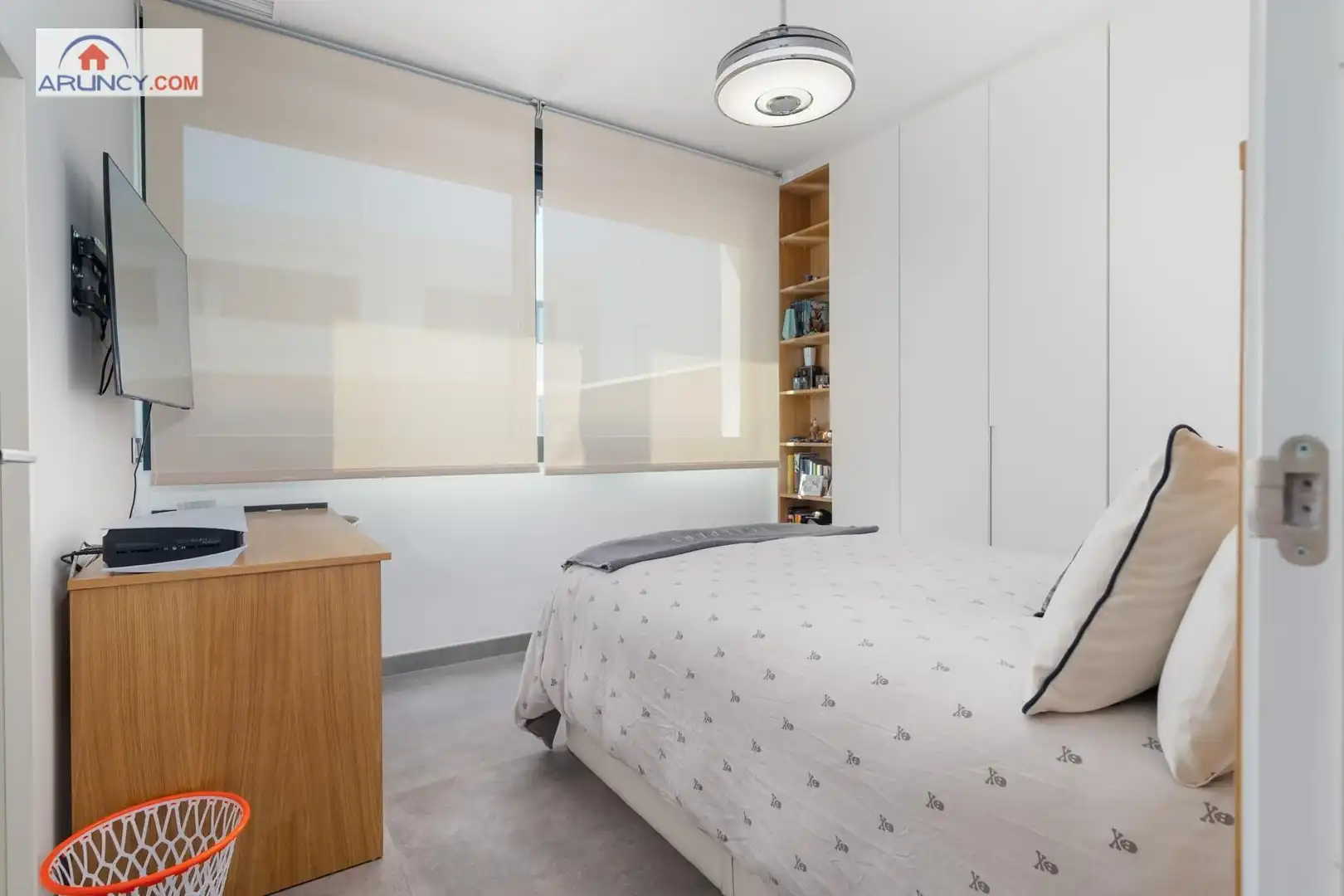 Habitación de Casa adosada en venta en Dos Hermanas con Aire acondicionado, Jardín privado y Terraza