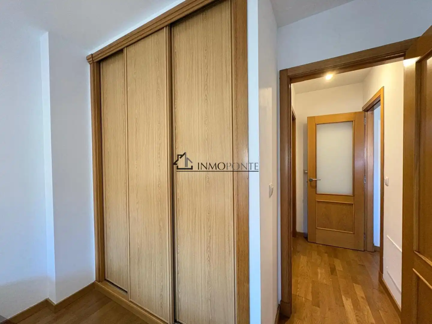 Schlafzimmer von Wohnungen zur Miete in O Burgo - Campus Universitario