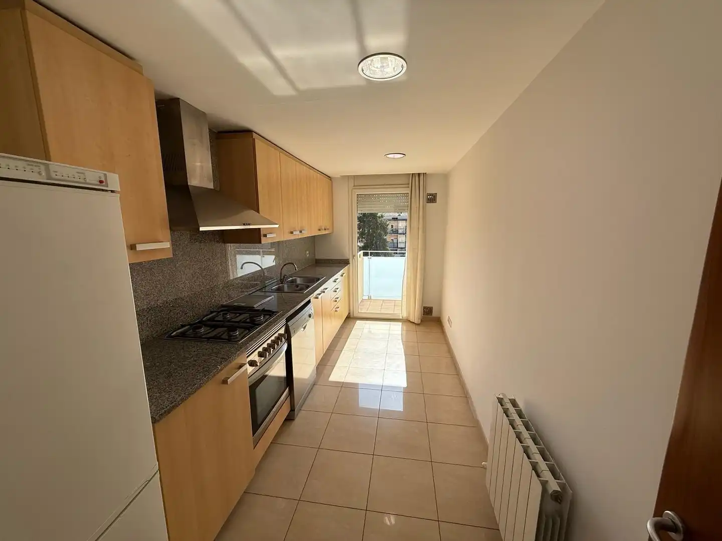 Kitchen of Flat for rent in Girona  with Heating, Furnished and Balcony