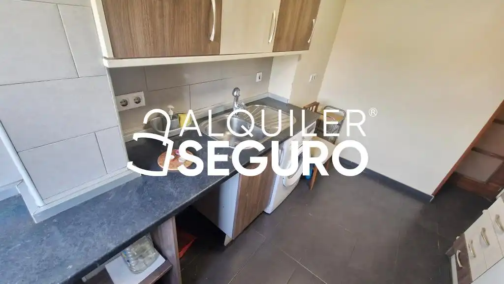 Kitchen of Flat for rent in Madrid  with Air Conditioner, Heating and Furnished