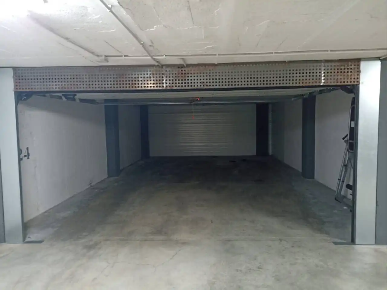 Parking for sale in Pasaje Germanes Fradera, imagen 4