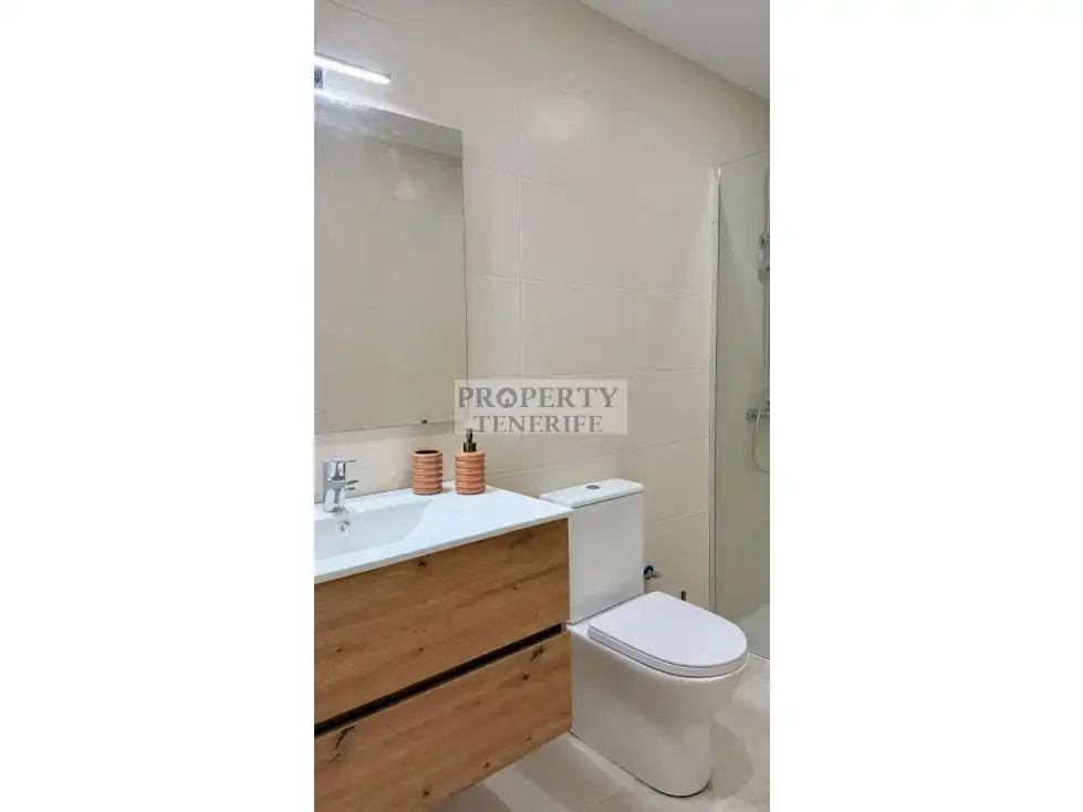 Baño de Apartamento en venta en Arona con Amueblado