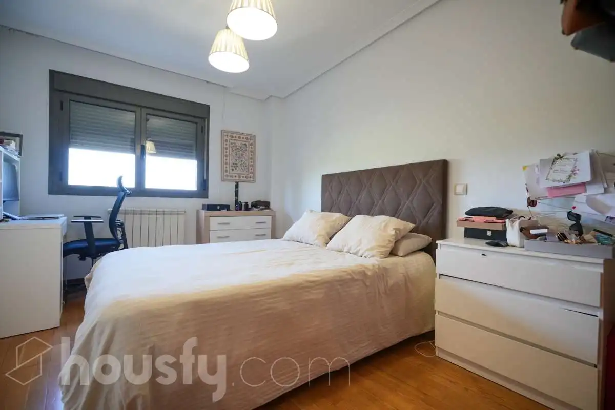 Piso en venta en Av. Isabel de Valois, Sanchinarro