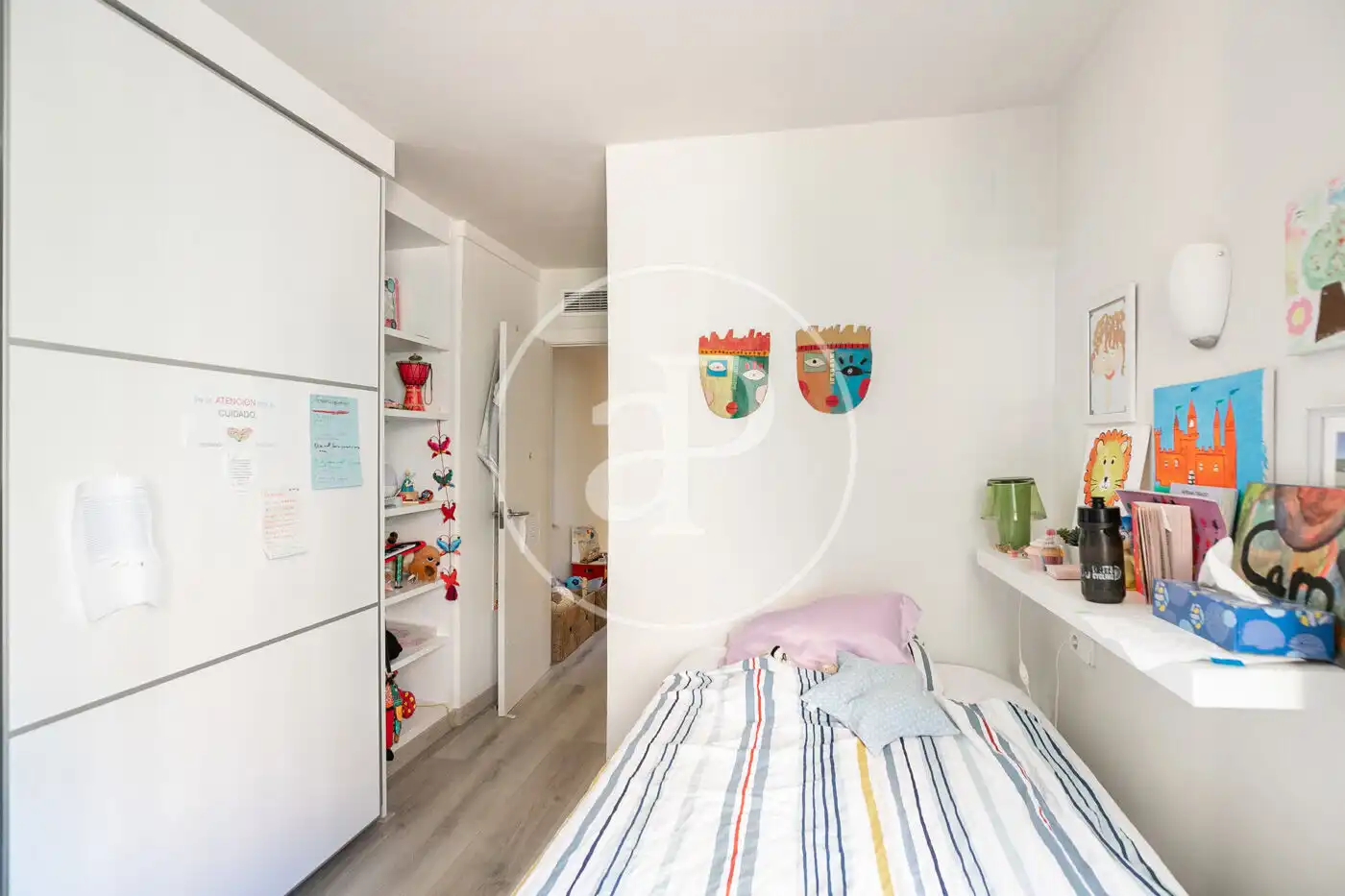 Habitación de Piso en venta en Barcelona con Aire acondicionado, Calefacción y Jardín privado