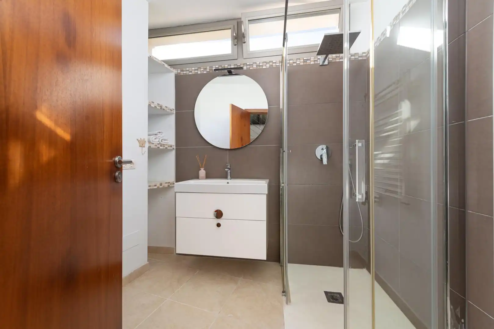 Bathroom of Houses for sale in Alcúdia  with Air Conditioner, Terrace and Furnished