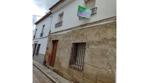 SE VENDE CASA