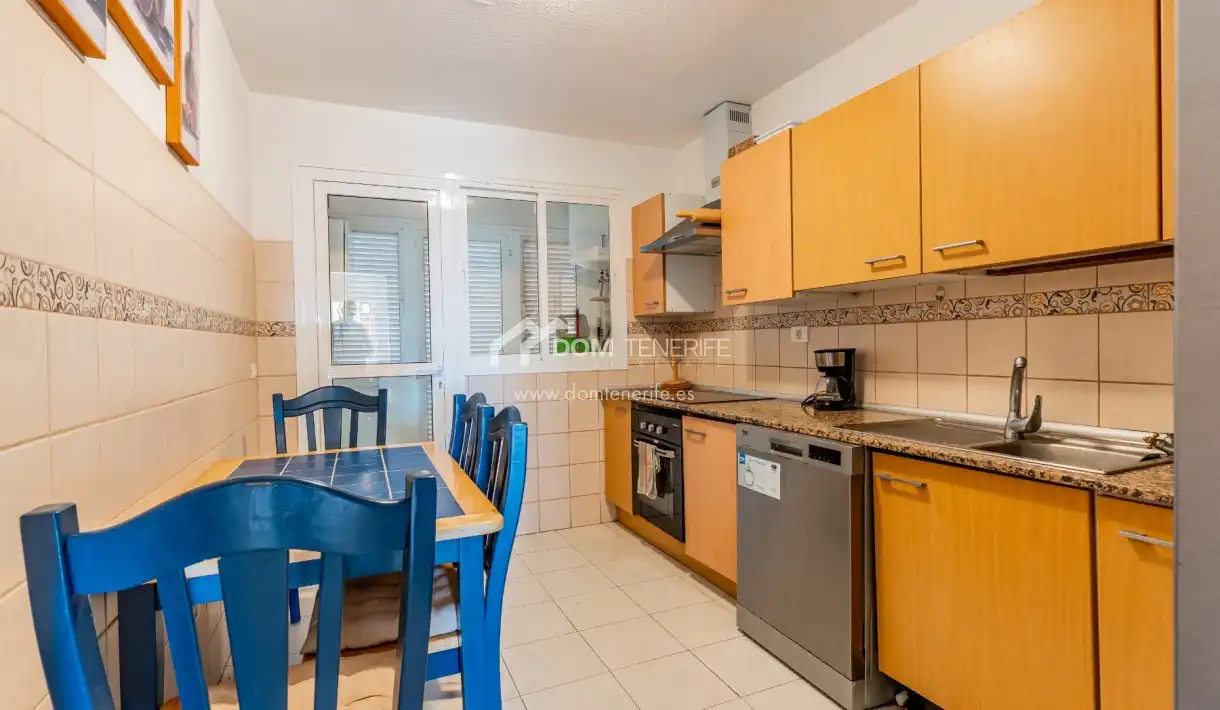 Cocina de Casa o chalet de alquiler en Adeje con Terraza, Amueblado y Horno
