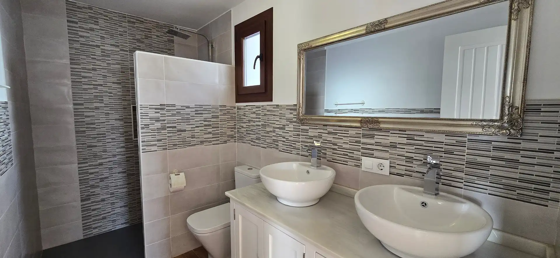 Baño de Casa o chalet en venta en Algodonales con Aire acondicionado, Jardín privado y Terraza