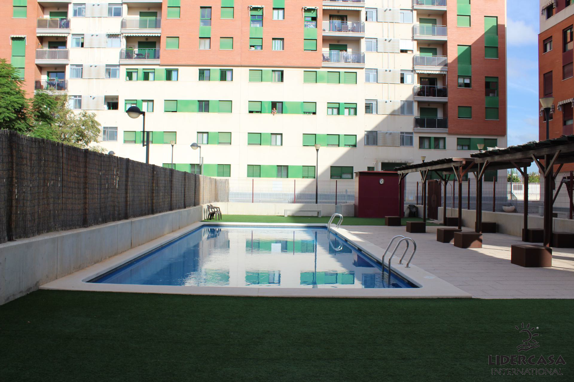 Piscina de Pis en venda en  Murcia Capital amb Terrassa, Traster i Piscina