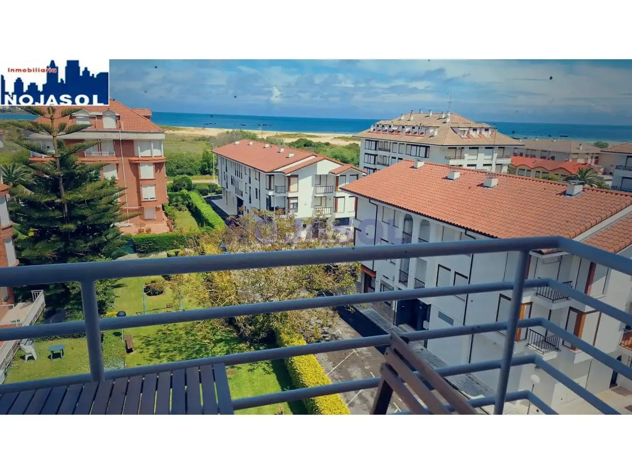 Habitación de Apartamento de alquiler en Noja con Calefacción, Terraza y Amueblado