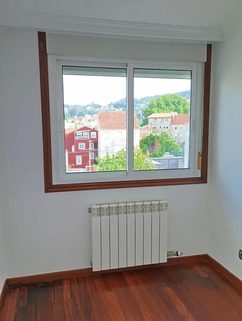 Bedroom of Flat for rent in Vigo   with Heating and Parquet flooring
