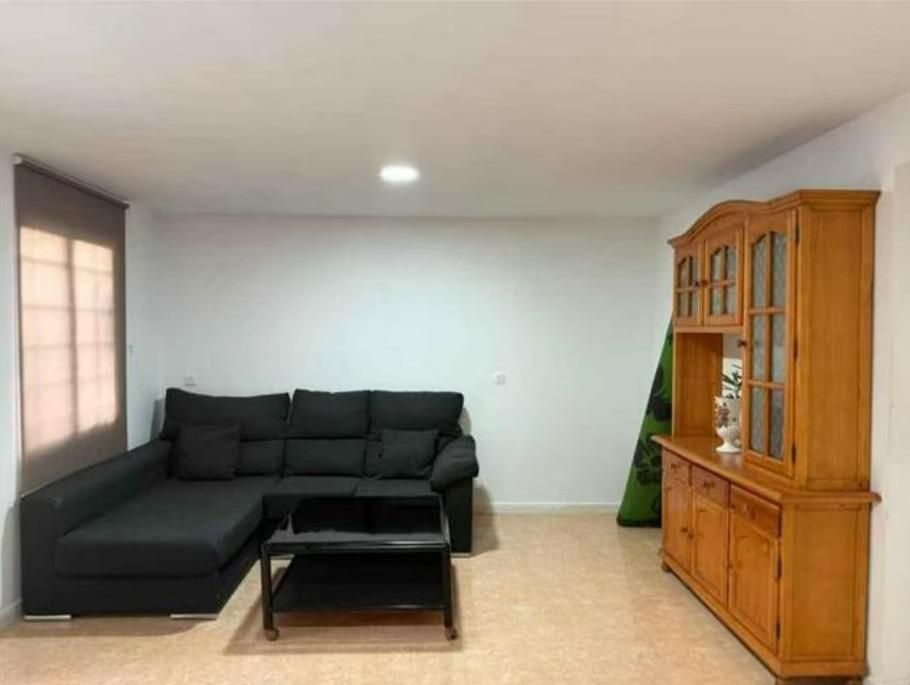 Study to rent in Fontcalent