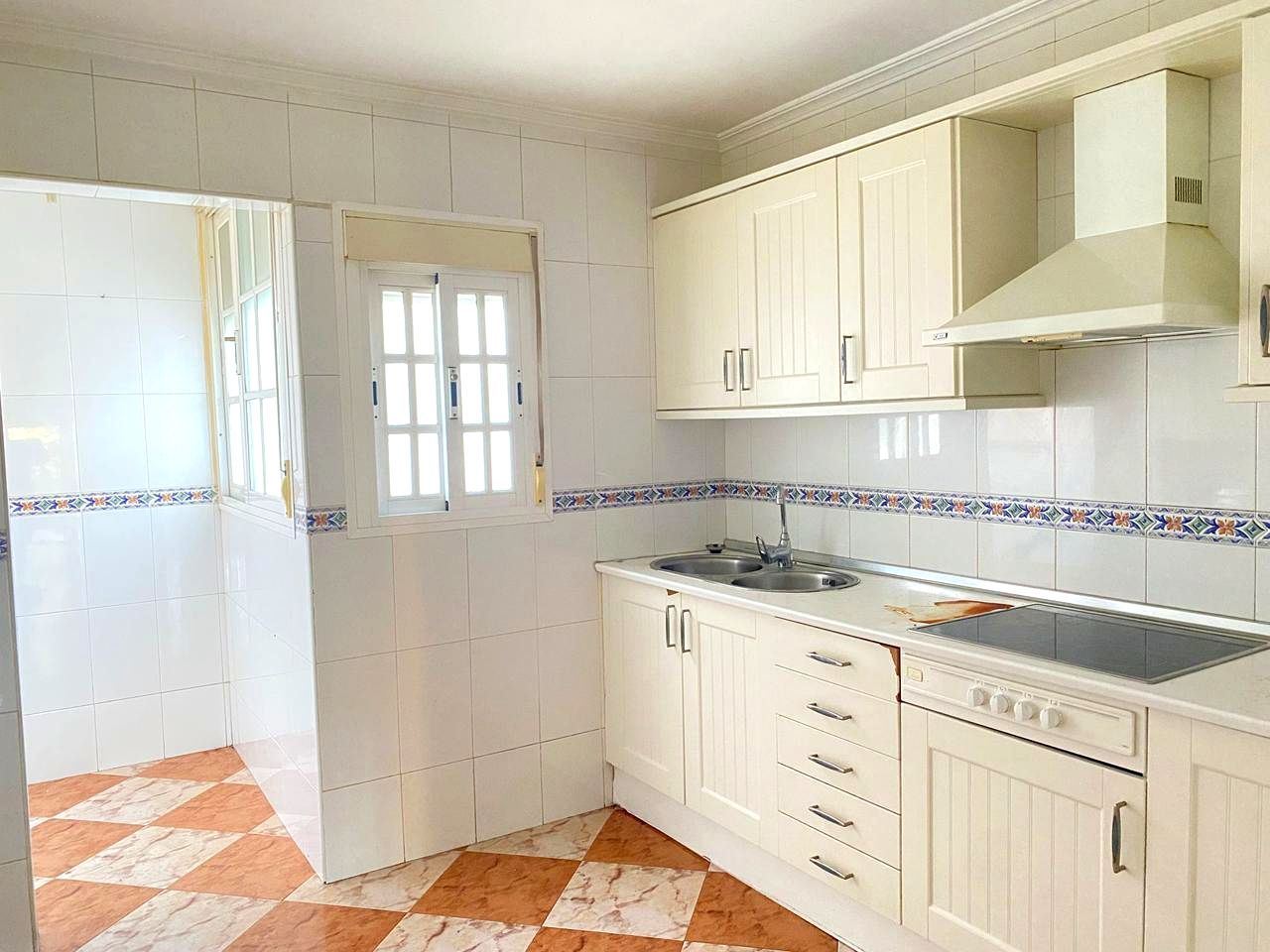 Kitchen of Flat for sale in Alcalá de Guadaira
