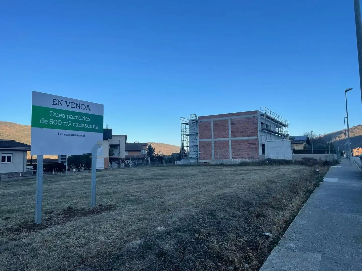 Terrenys i solars en venda a URBANITZACIÓ LA ROUREDA