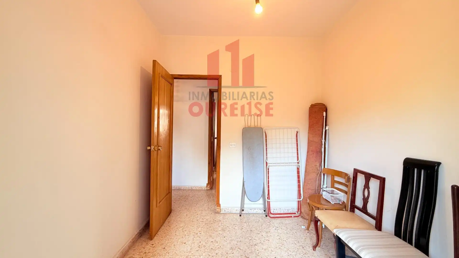 Habitación de Piso en venta en Ourense Capital  con Calefacción, Trastero y Balcón