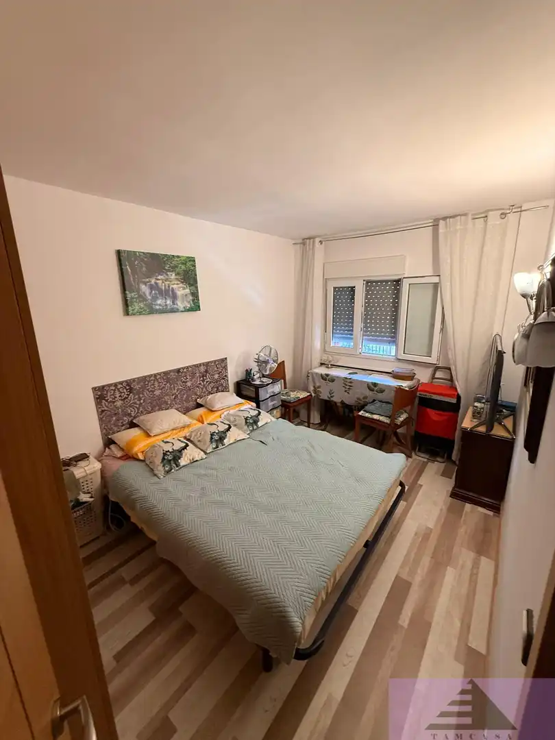Dormitori de Pis en venda en Madrid amb Calefacció, Terrassa i Traster