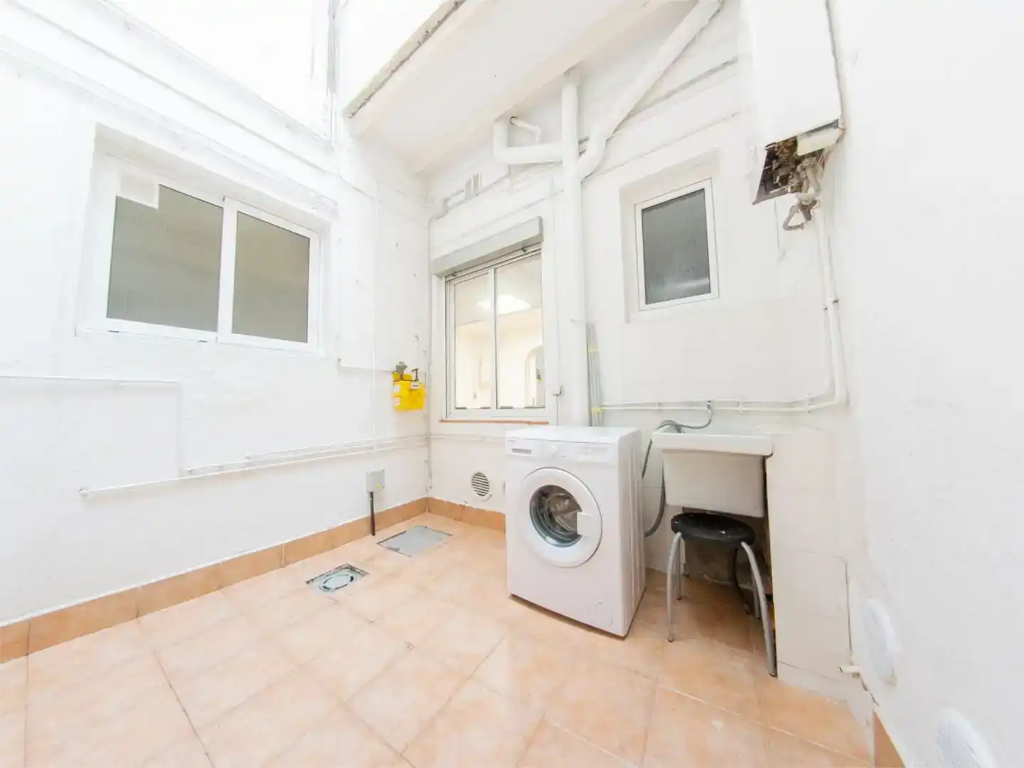 Wohnung zur Miete in Cornellà de Llobregat mit Klimaanlage und Möbliert