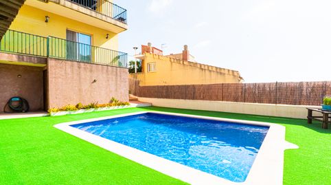 Foto 2 de Casa adosada en venta en Él Carrer de Palestina, Segur de Calafell, Calafell