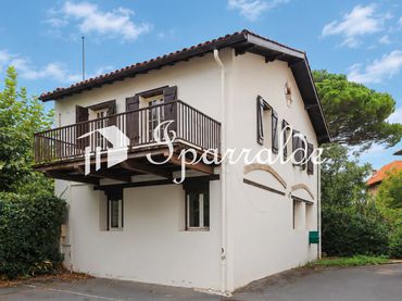 Casa amb balcó en venda a Hendaye
