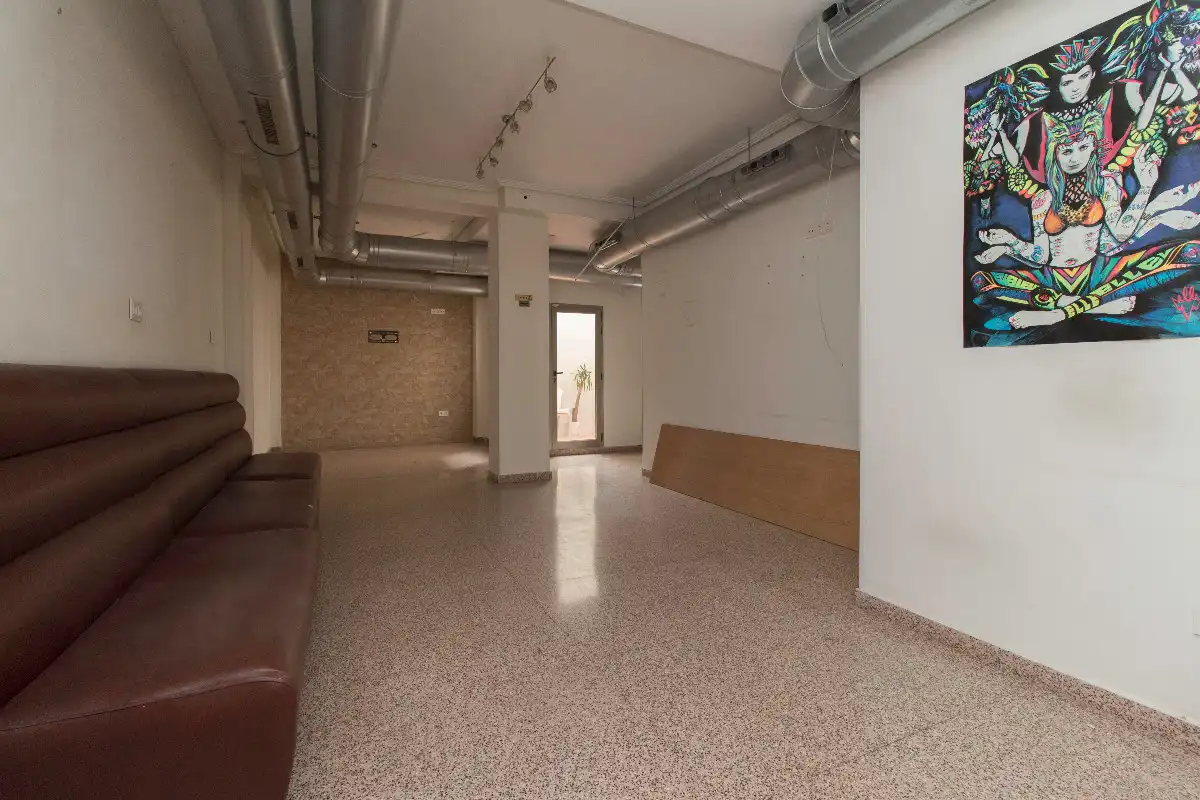 Local comercial en venta en Calle Fragata