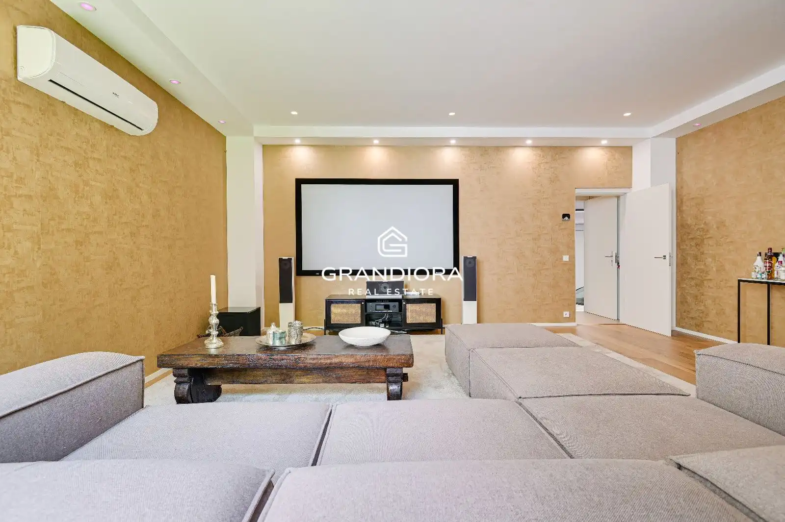 Detached house with pool for sale in Calle de Sant Mateu, imagen 46