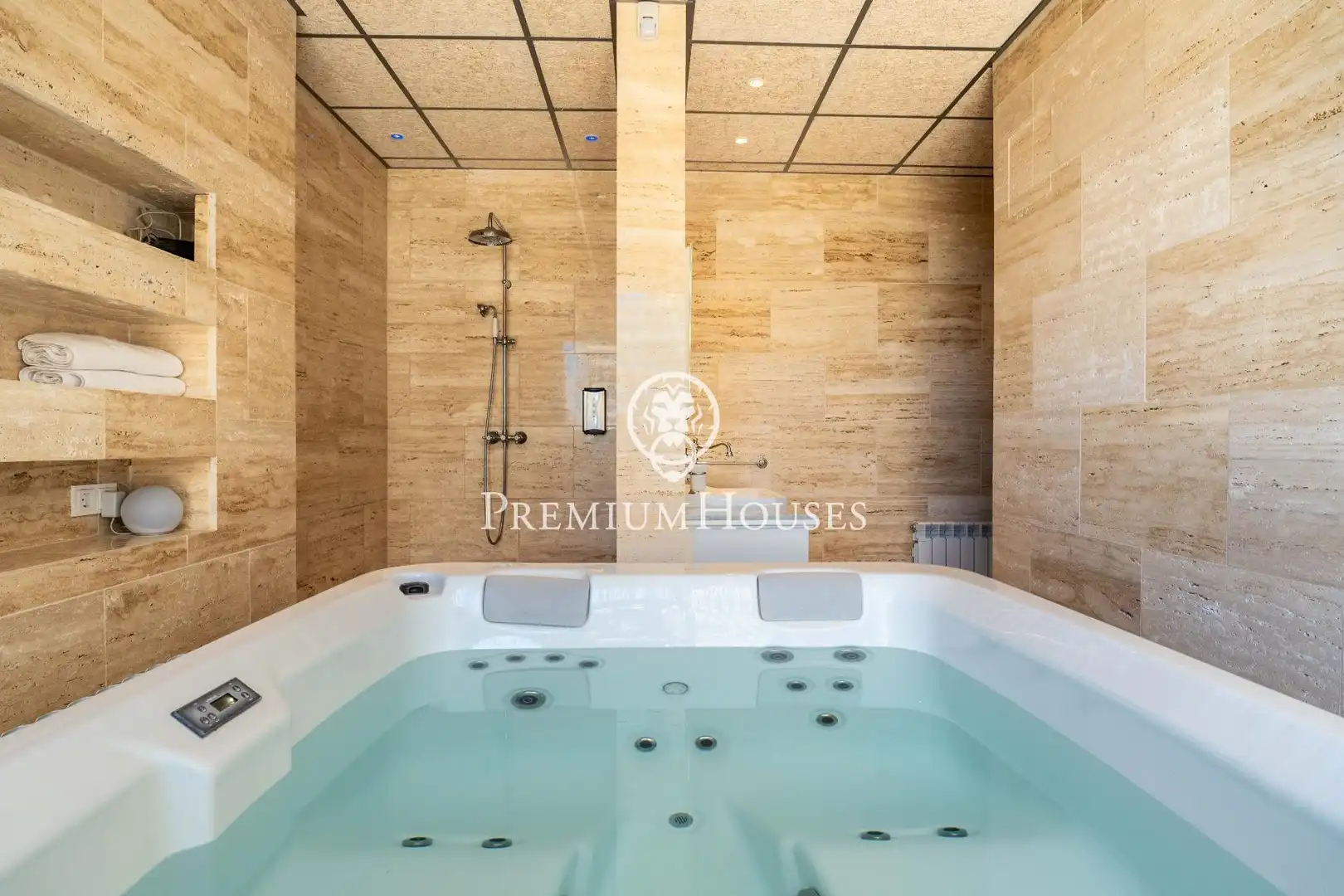 Casa amb piscina en venda a Castellet i la Gornal, imagen 28