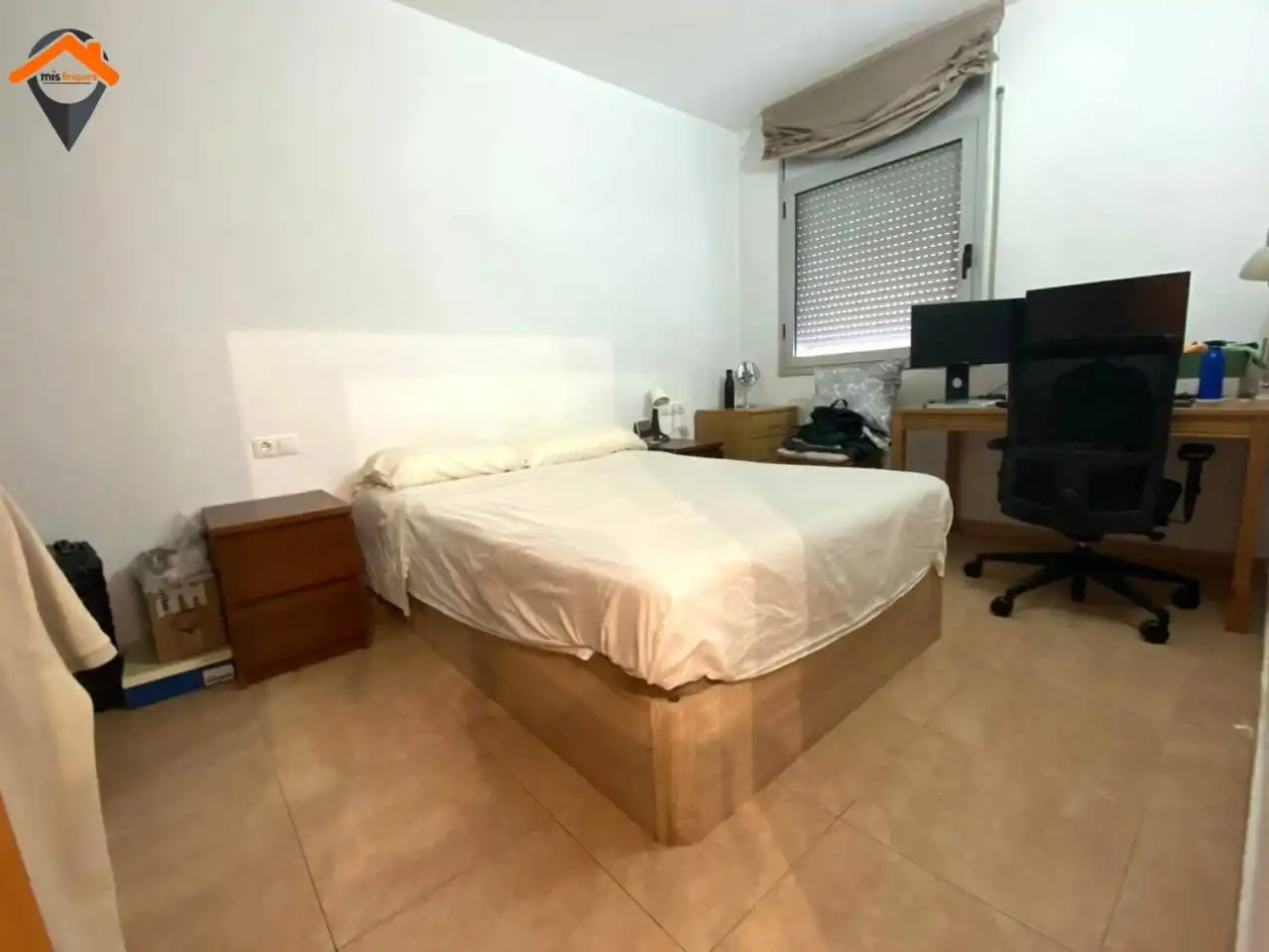 Habitación de Piso en venta en Sabadell con Calefacción
