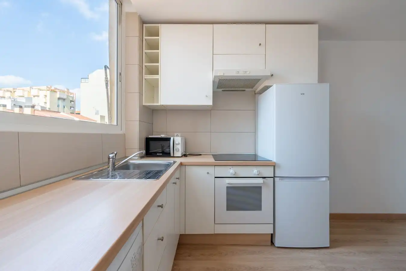 Kitchen of Flat for sale in Barcelona  with Air Conditioner and Heating