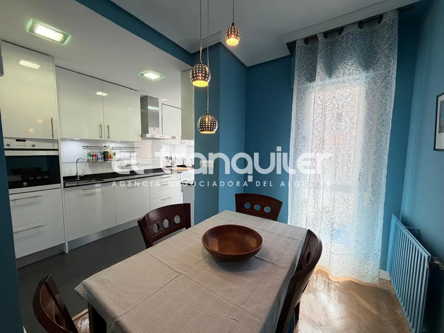 Kitchen of Flat for rent in San Sebastián de los Reyes  with Air Conditioner, Parquet flooring and Furnished