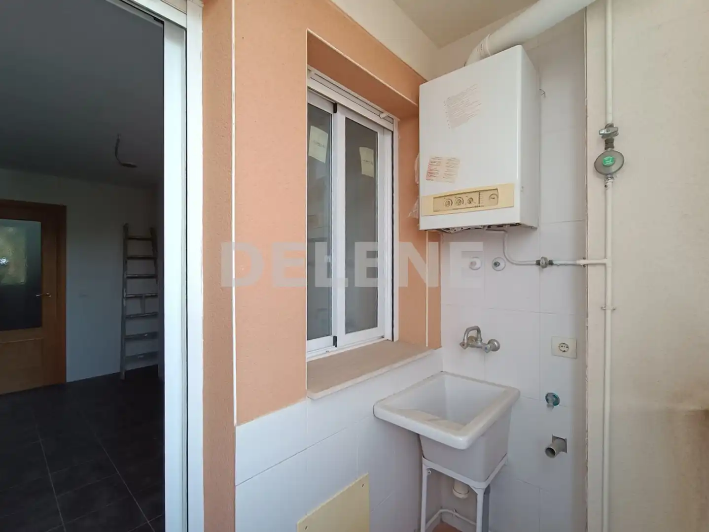 Baño de Dúplex en venta en Hellín con Calefacción, Parquet y Balcón