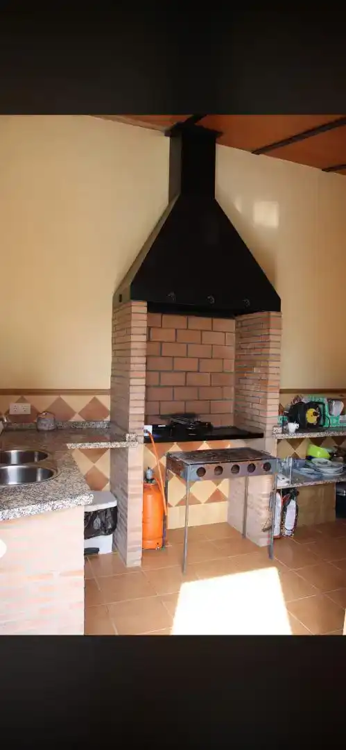 Cuina de Casa o xalet en venda en La Rambla amb Piscina, Moblat i Forn