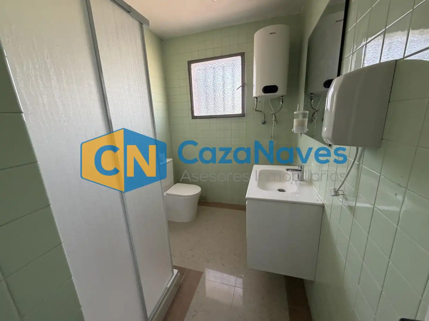Bany de Nau industrial de lloguer en Colmenar Viejo