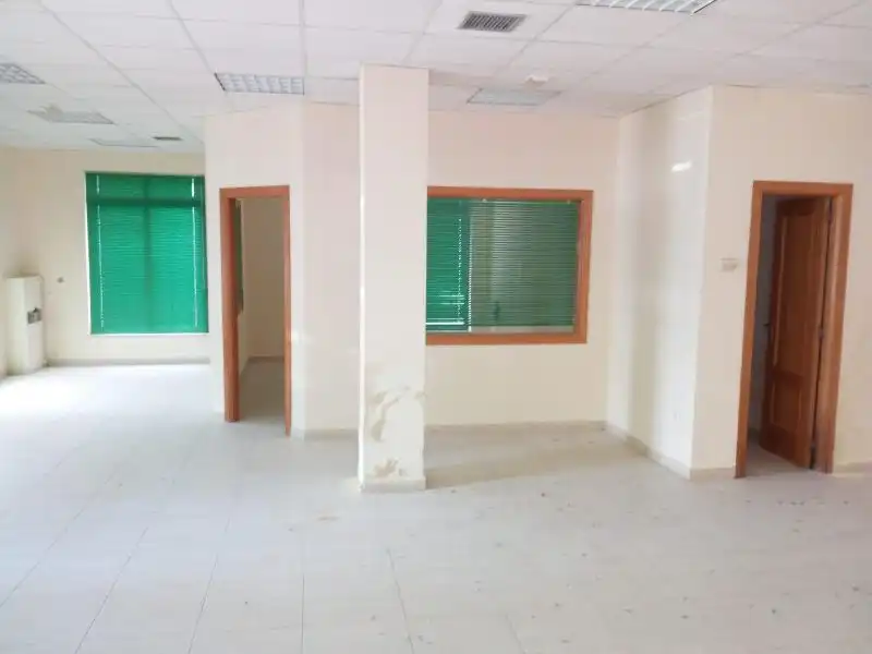Local comercial en venda a Malpartida de Plasencia, imagen 6